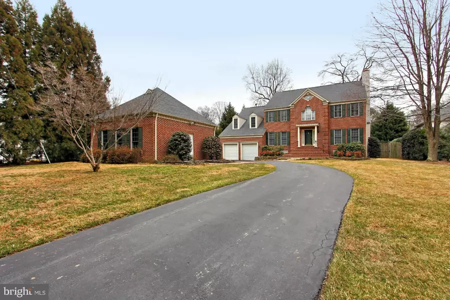 3807 HUMMER RD, Annandale, VA 22003