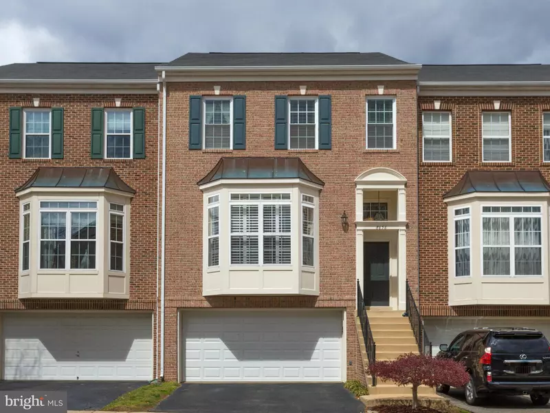 8656 ROYAL WORCESTER LN, Fairfax, VA 22031