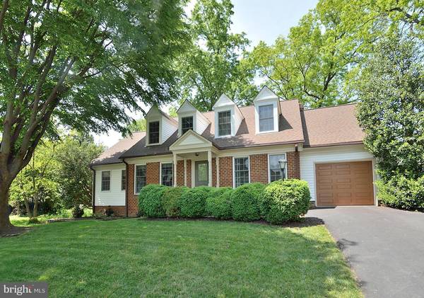 6702 WEST FALLS WAY ST, Falls Church, VA 22046