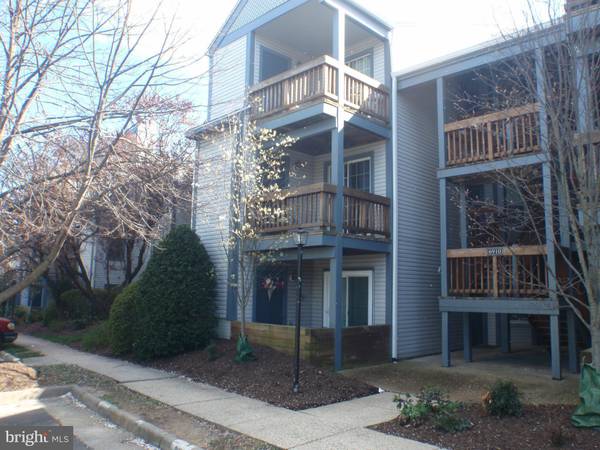 6910 VICTORIA DR #E, Alexandria, VA 22310