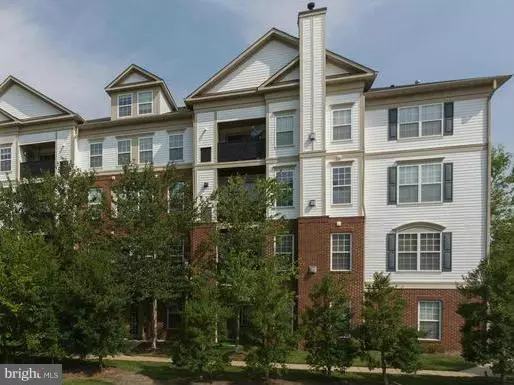 11501 CARDONESS LN #403, Fairfax, VA 22030