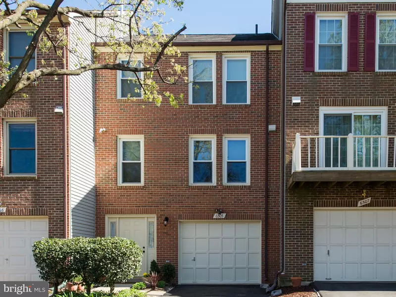 6505 RIVER TWEED LN, Alexandria, VA 22312