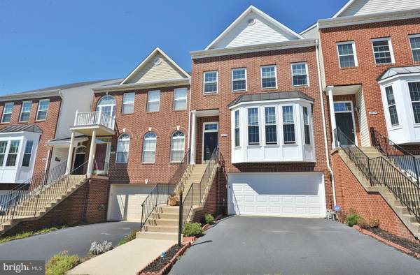 5279 BALLYCASTLE CIR, Alexandria, VA 22315