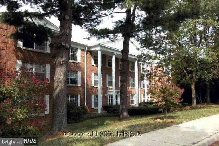 Mclean, VA 22102,7680 TREMAYNE PL #303