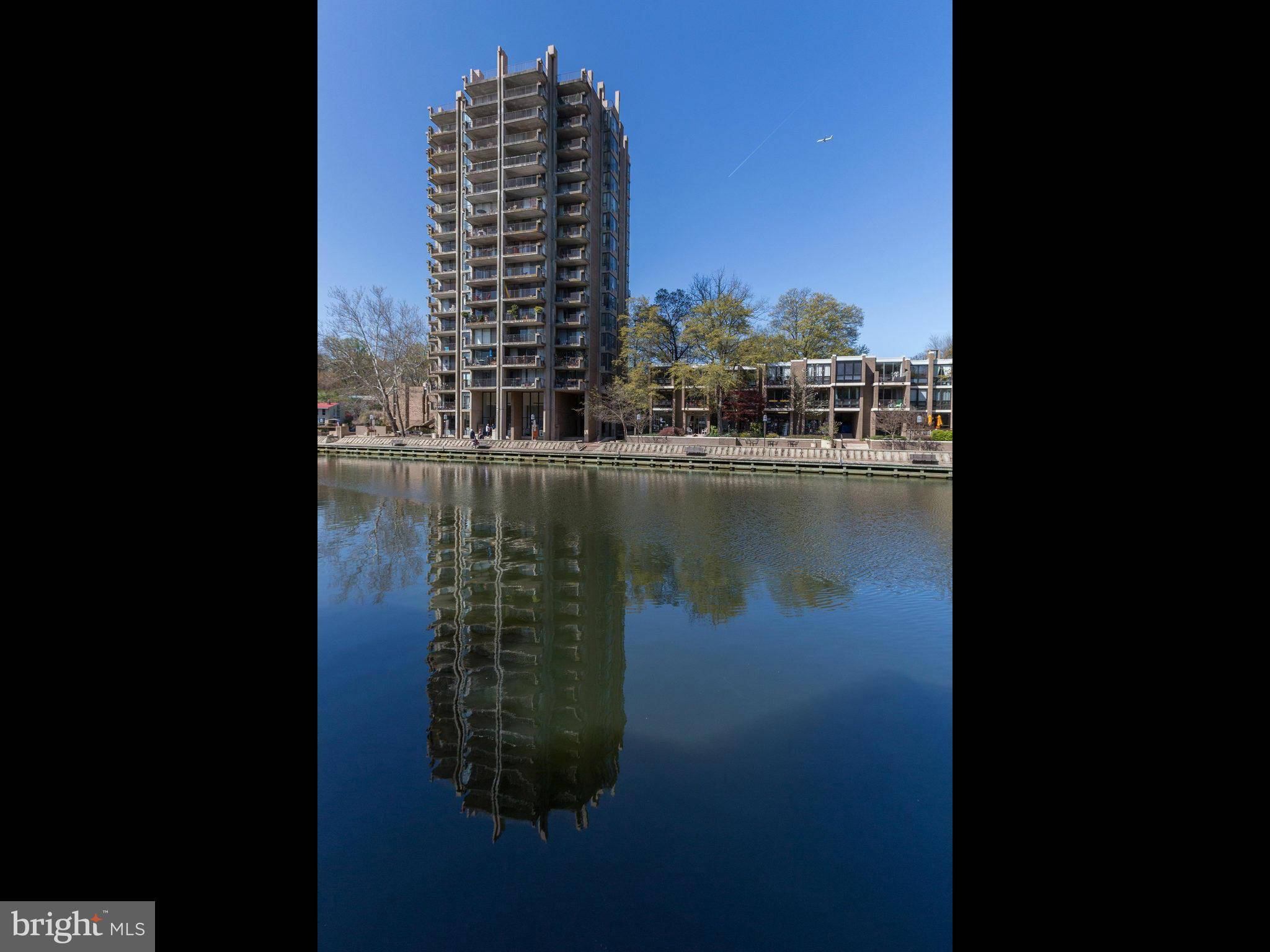 Reston, VA 20190,11400 WASHINGTON PLZ W #904