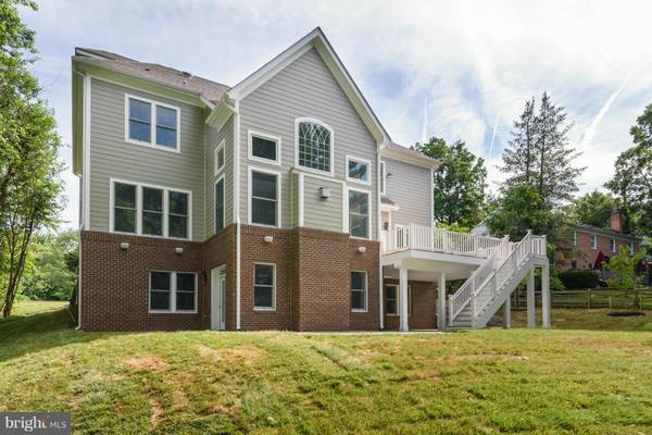 Mclean, VA 22102,1308 MACBETH ST