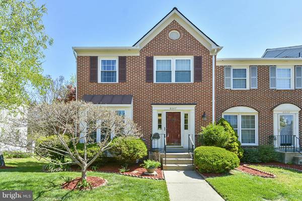 8047 SKY BLUE DR, Alexandria, VA 22315