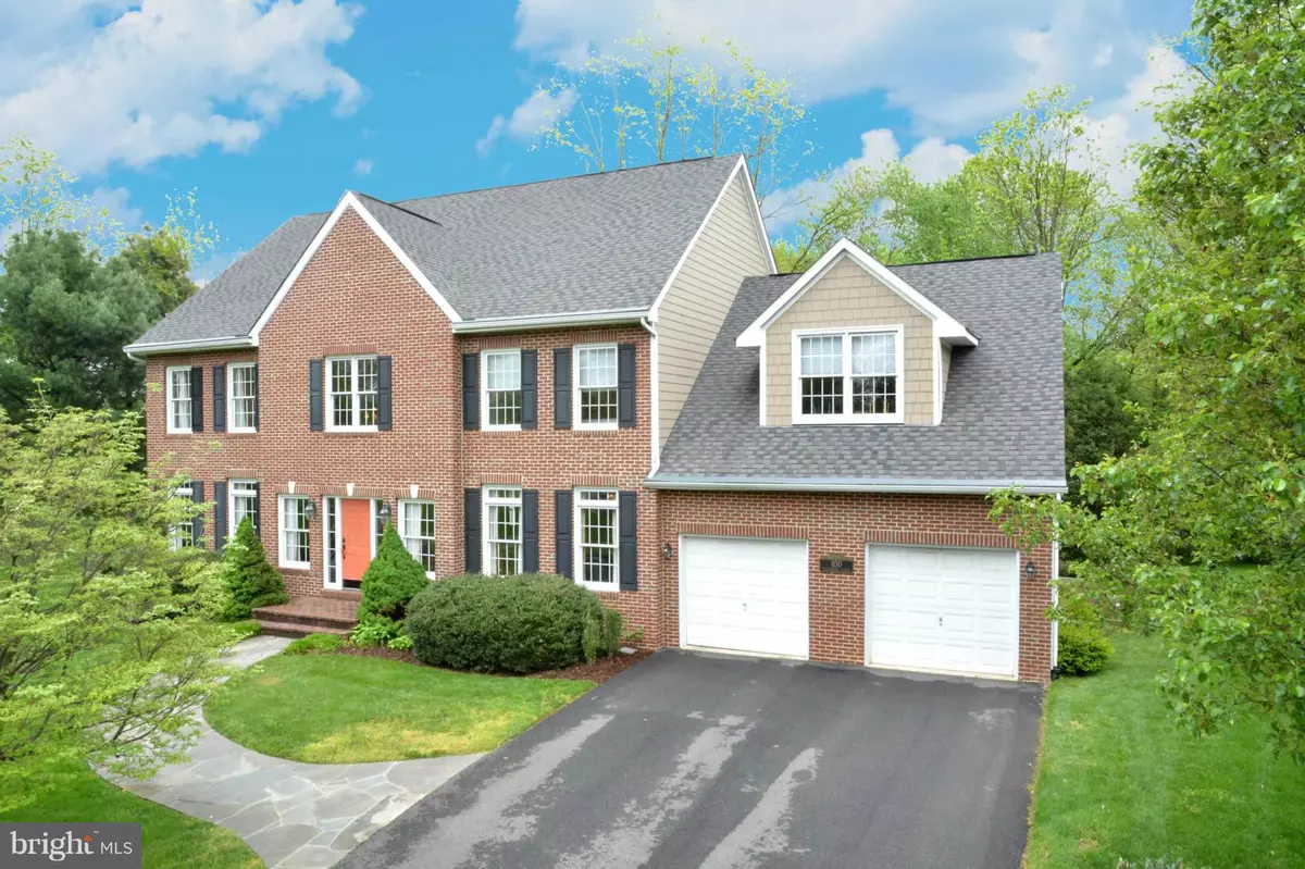 Vienna, VA 22180,100 WESTMANOR CT SE