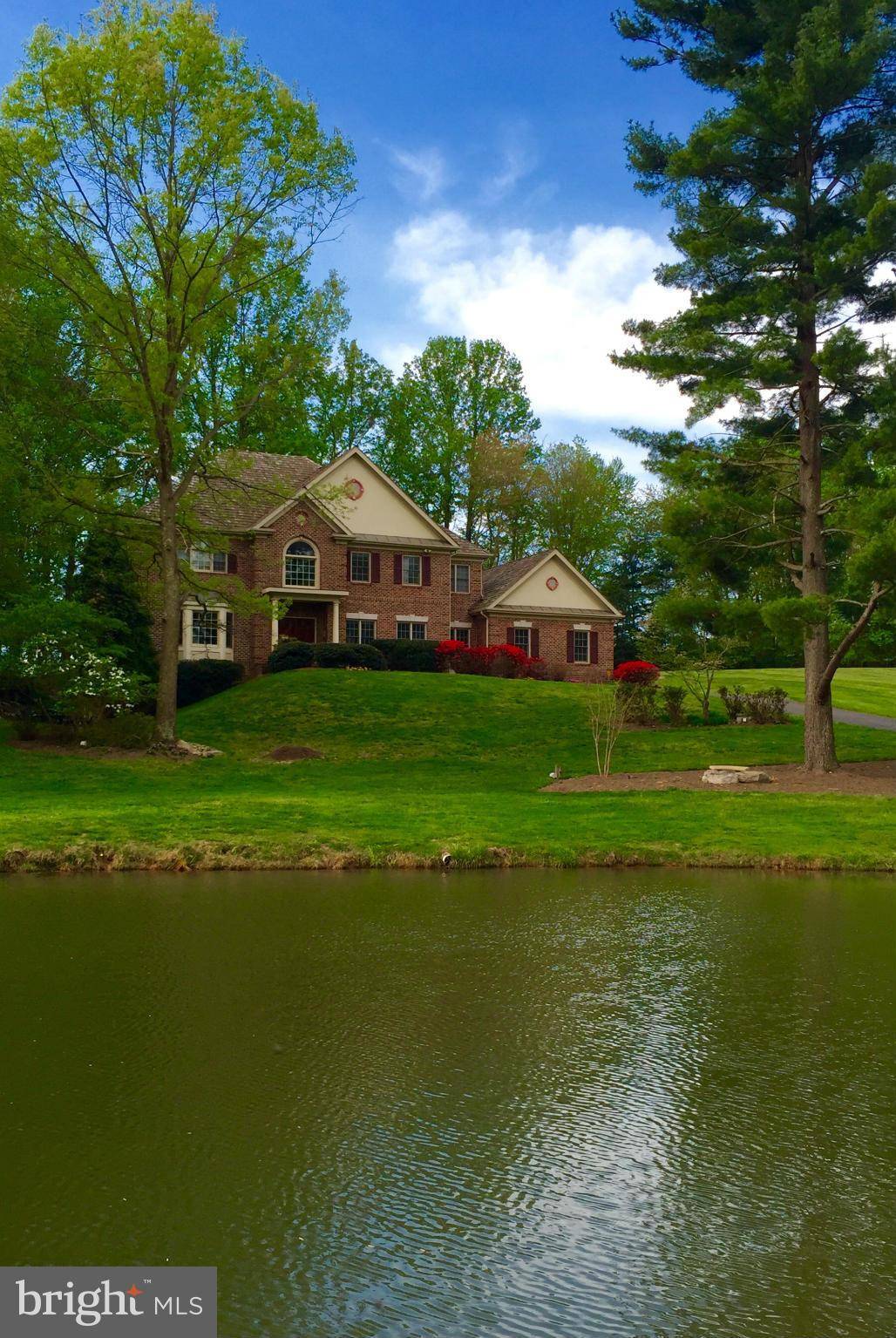 Great Falls, VA 22066,9903 DEERFIELD POND DR