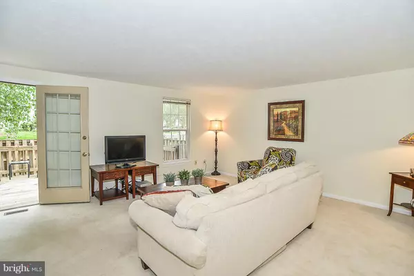 Centreville, VA 20121,13922 WINDING RIDGE LN