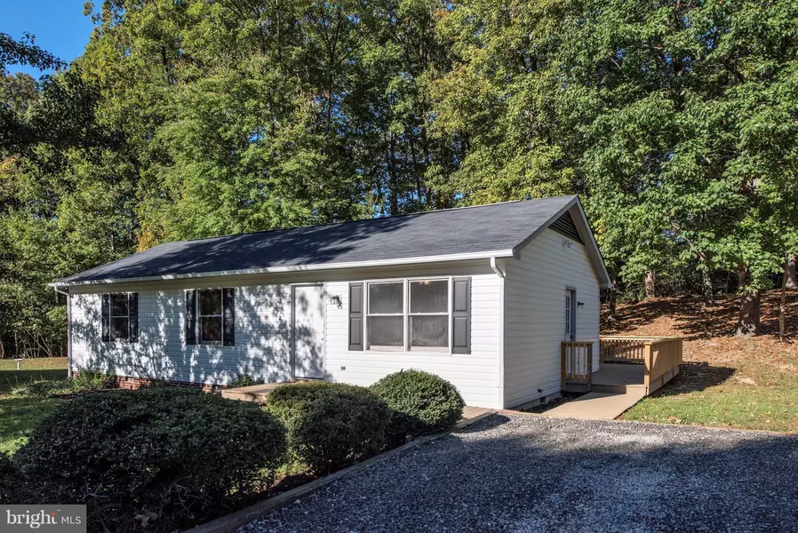 11031 ASCOT CIR, Fredericksburg, VA 22407