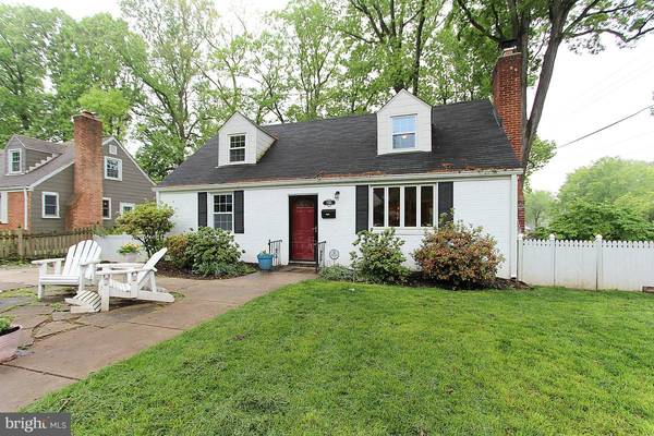 2946 WOODLAWN AVE, Falls Church, VA 22042