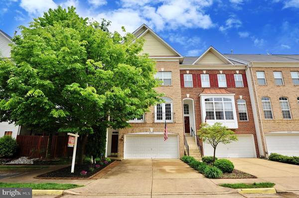 6483 WATERFIELD RD, Alexandria, VA 22315