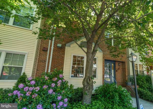 5917 HIGH MEADOW RD, Alexandria, VA 22310