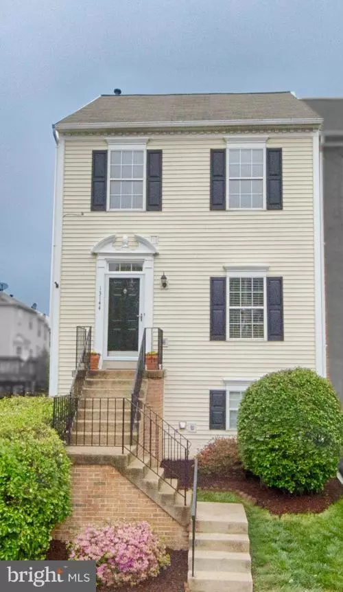 13144 QUAIL CREEK LN, Fairfax, VA 22033