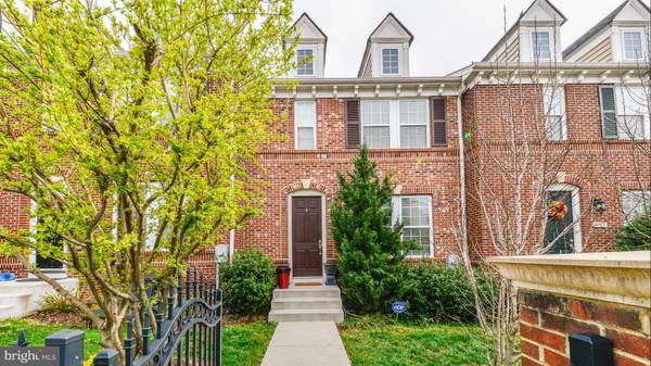 2091 LAURA MEWS PL, Alexandria, VA 22303