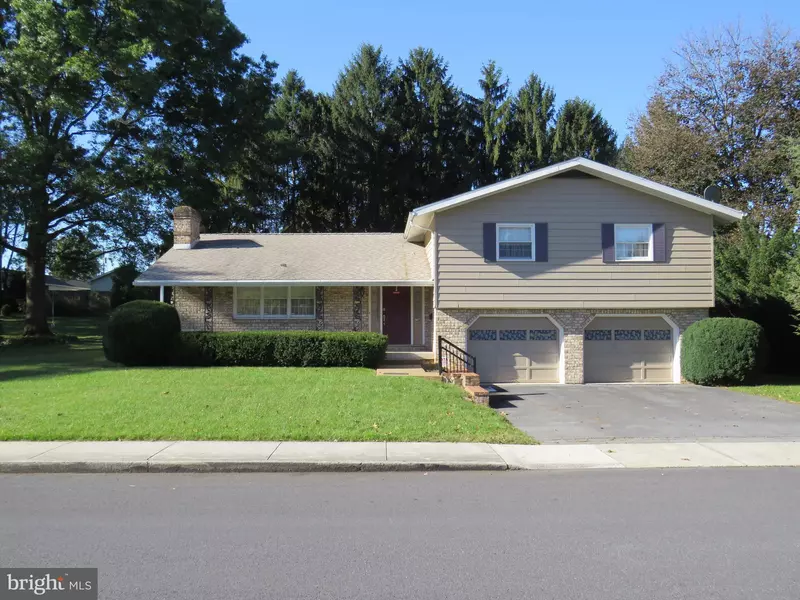 624 HIGHLAND AVE, Chambersburg, PA 17201