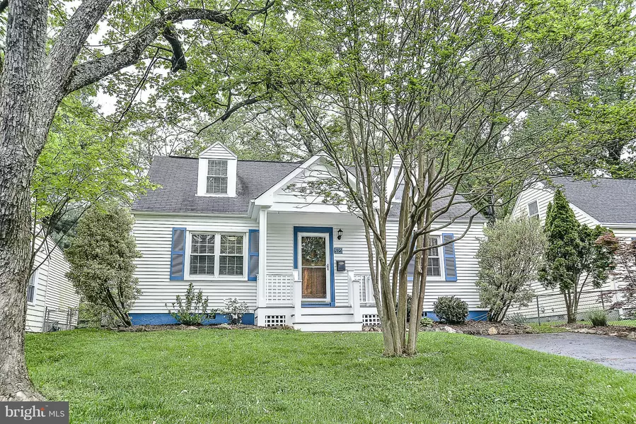 2816 BOLLING RD, Falls Church, VA 22042