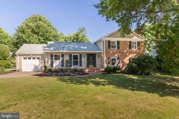 3907 FLAGSTONE TER, Alexandria, VA 22306