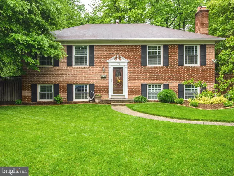 1502 COOL SPRING DR, Alexandria, VA 22308