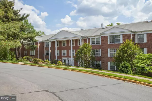 7621 TREMAYNE PL #113, Mclean, VA 22102