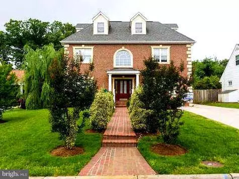 Alexandria, VA 22307,6608 CAVALIER DR