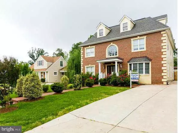 Alexandria, VA 22307,6608 CAVALIER DR