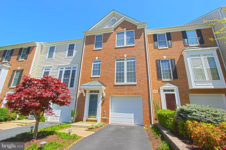 4129 FAIRFAX CENTER CREEK DR, Fairfax, VA 22030