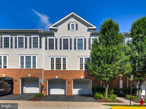 7123 HUNTLEY CREEK PL #49, Alexandria, VA 22306