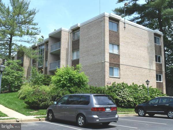 8000 CHANUTE PL #14, Falls Church, VA 22042