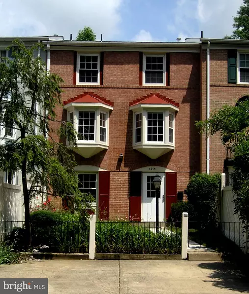 7915 CENTRAL PARK CIR, Alexandria, VA 22309