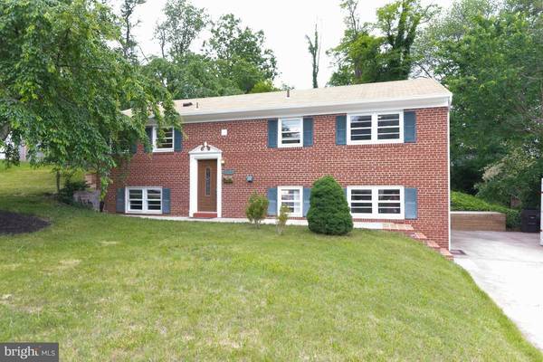 6218 DRIFTWOOD DR, Alexandria, VA 22310