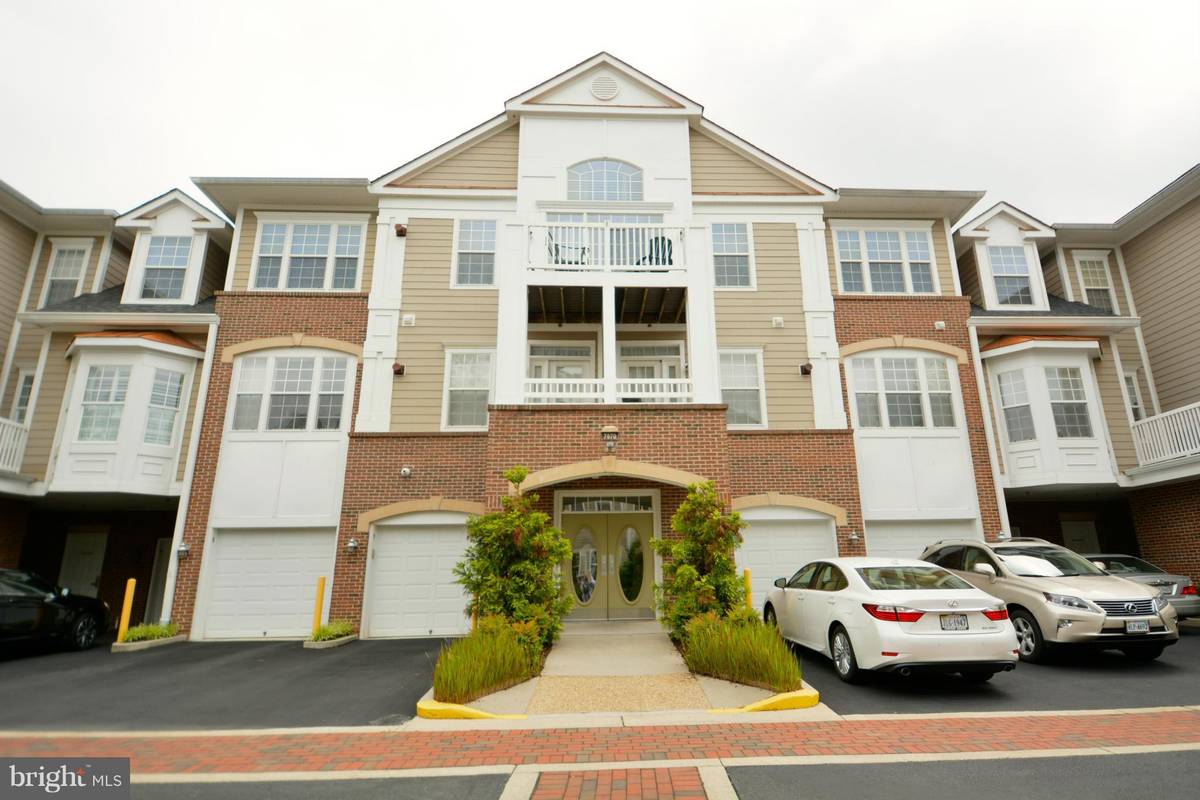 Springfield, VA 22152,7870 ROLLING WOODS CT #104