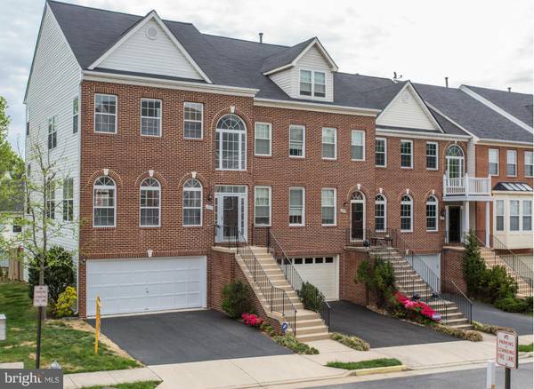 6327 DUNMAN WAY, Alexandria, VA 22315