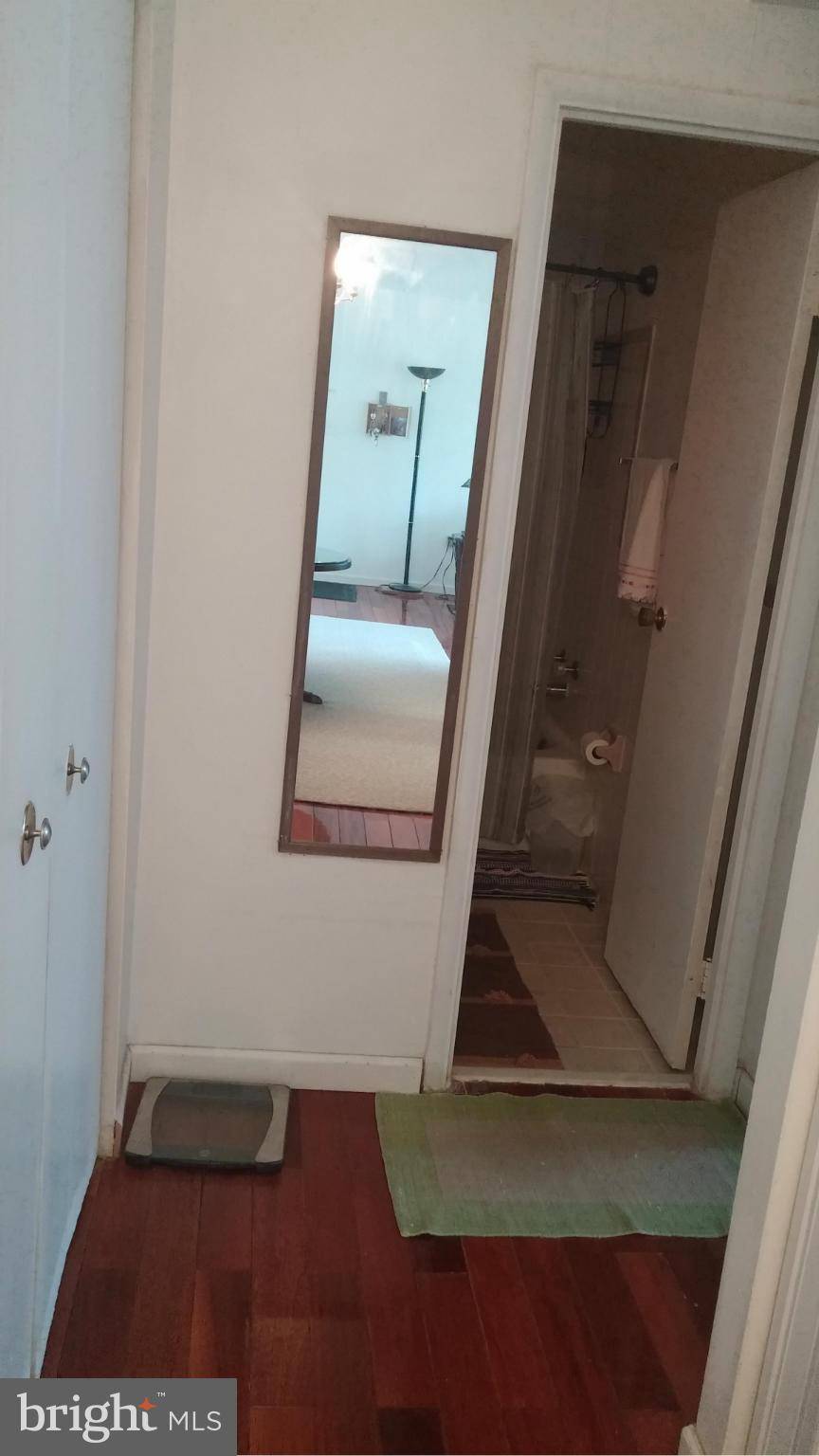 Alexandria, VA 22312,5600 BLOOMFIELD DR #204