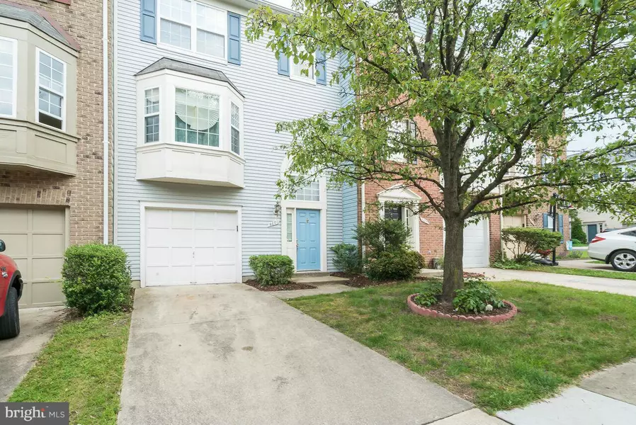 6007 LANDS END LN, Alexandria, VA 22315