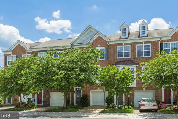 8221 SINGLELEAF LN, Lorton, VA 22079