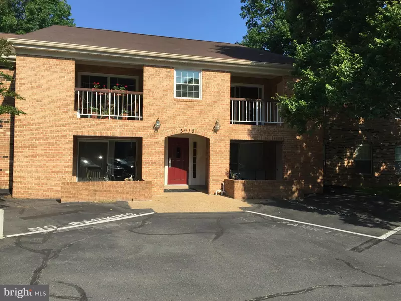 5910 COVE LANDING RD #304, Burke, VA 22015