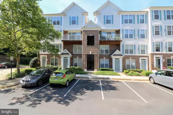 12621 FAIR CREST CT #303, Fairfax, VA 22033