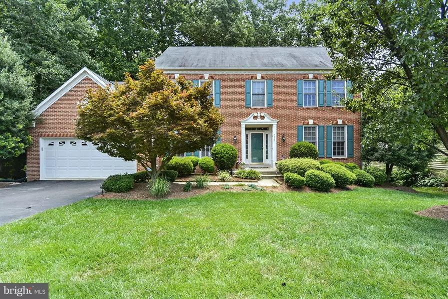 5027 WHISPER WILLOW DR, Fairfax, VA 22030