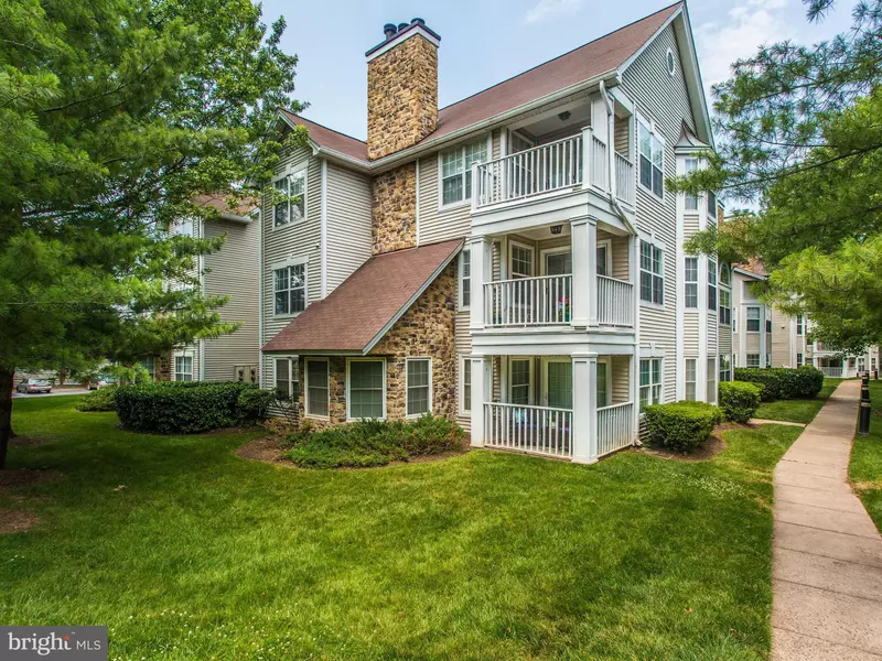 5632 WILLOUGHBY NEWTON DR #23, Centreville, VA 20120