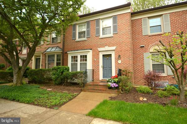 Annandale, VA 22003,6819 INDIAN RUN CT