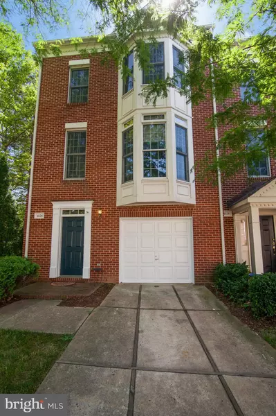 4126 KENTMERE SQ, Fairfax, VA 22030