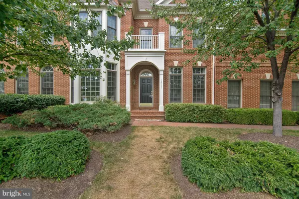 12731 LAVENDER KEEP CIR, Fairfax, VA 22033