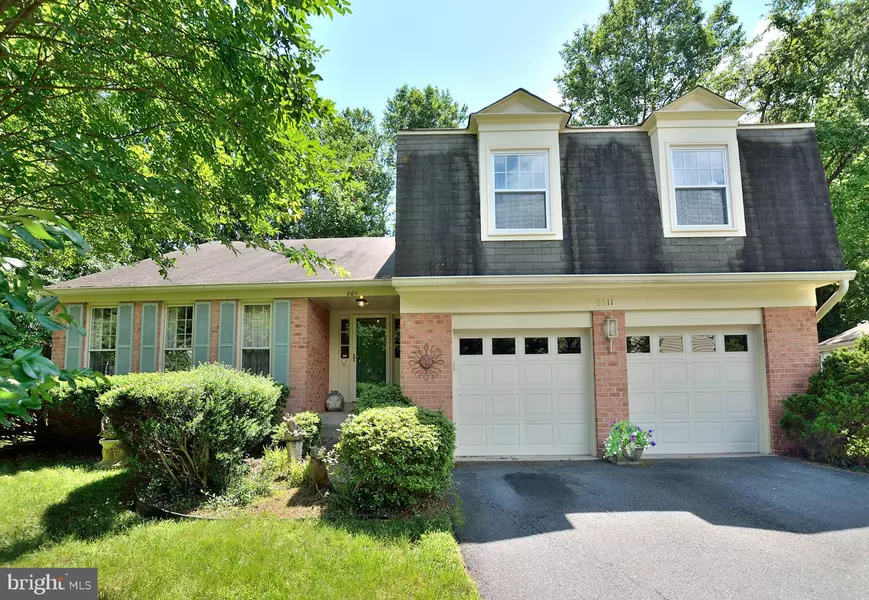 8611 CORAL GABLES LN, Vienna, VA 22182