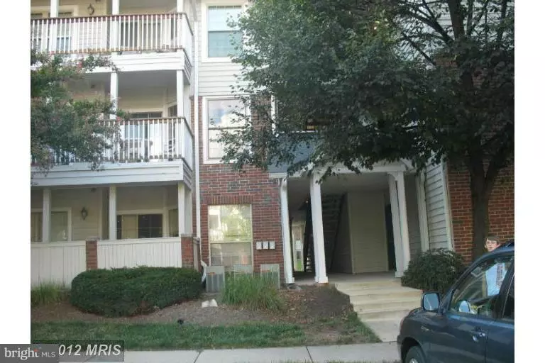 3916 PENDERVIEW DR #406, Fairfax, VA 22033