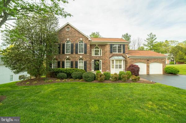 10668 OAKTON RIDGE CT, Oakton, VA 22124