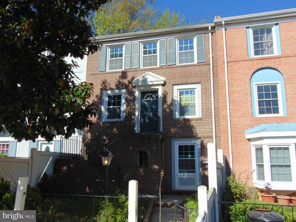 8144 LAKEPARK DR, Alexandria, VA 22309