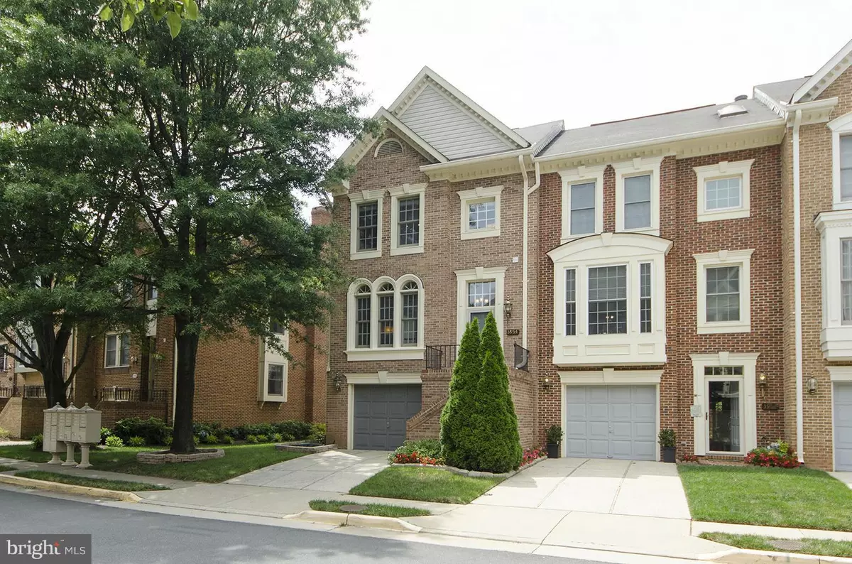 Fairfax, VA 22033,3954 VALLEY RIDGE DR