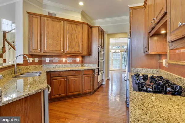 Mclean, VA 22102,1623 COLONIAL HILLS DR